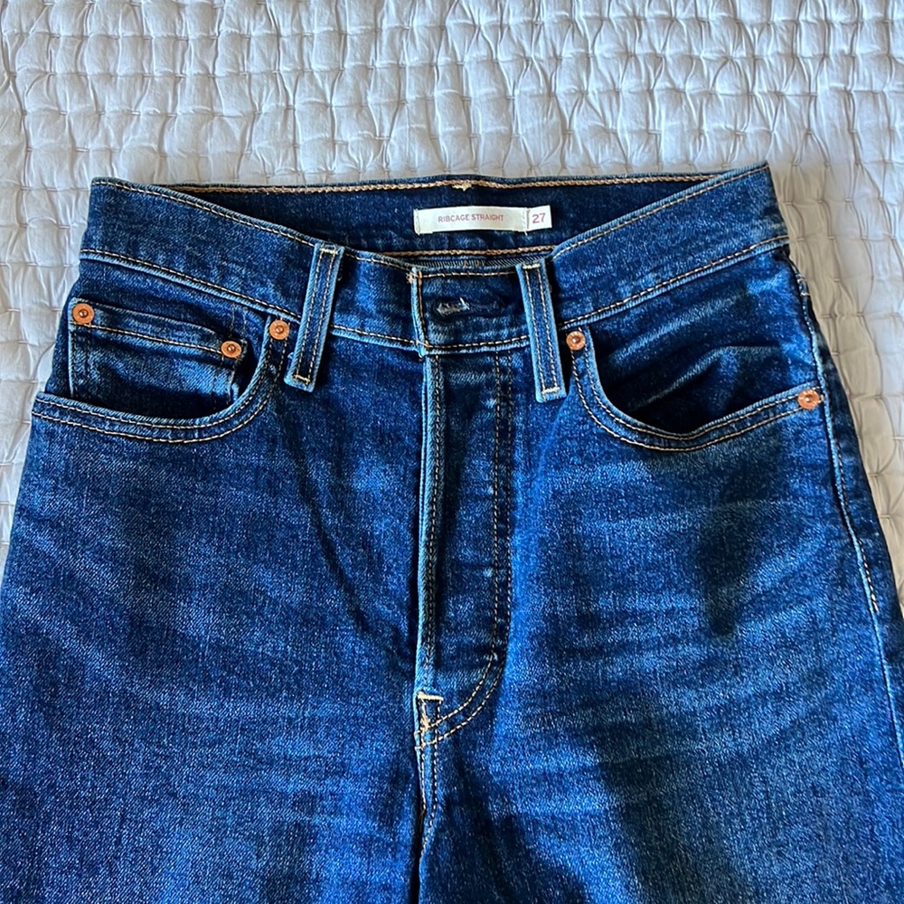 Levi RibCage Straight 27    New   No tags